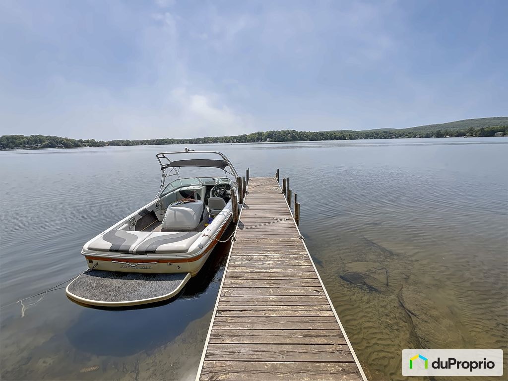 $785,000 - Bungalow for sale in St-Hippolyte — photo 3