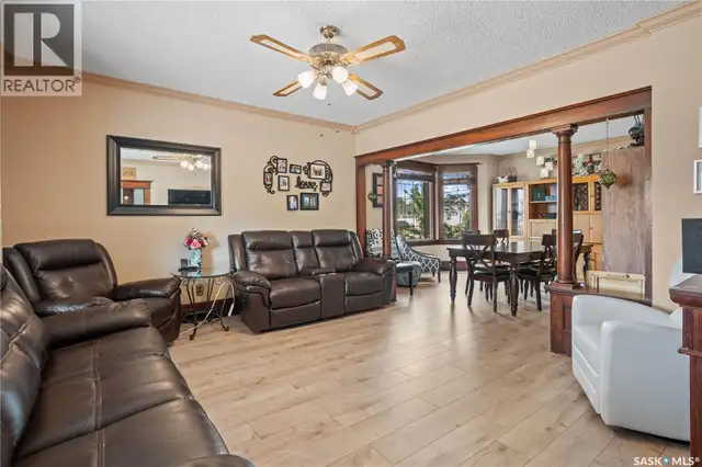 205 5th AVENUE E Gravelbourg, Saskatchewan in Houses for Sale in Moose Jaw - Image 7