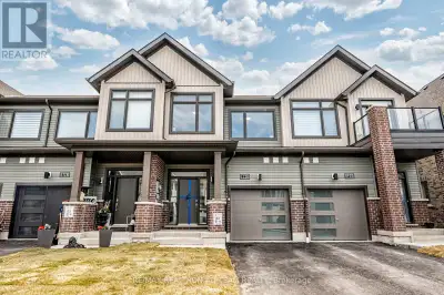 1120 THOMPSON DRIVE Oshawa (Kedron), Ontario