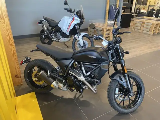 2025 Ducati Scrambler Icon Dark in Street, Cruisers & Choppers in City of Halifax - Image 3