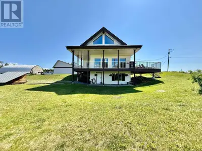 Check out this 4 Bedroom 4 bathroom home on 60+ acres with stunning 180º valley and mountain views....
