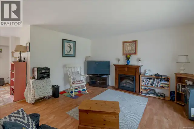 755 Kit Cres Campbell River, British Columbia in Houses for Sale in Campbell River - Image 10