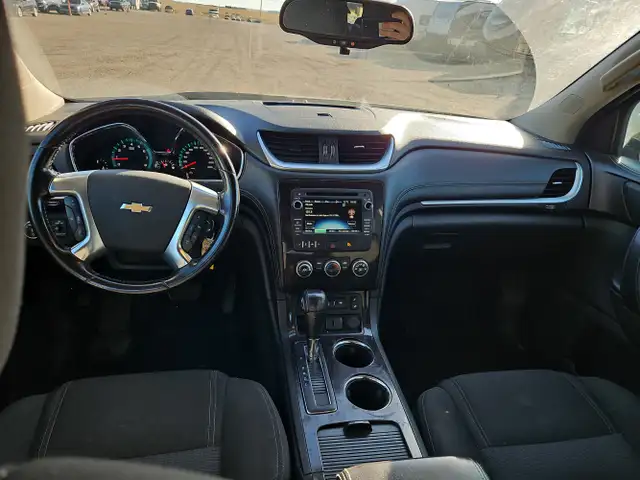 2016 Chevrolet Traverse in Cars & Trucks in Calgary - Image 27