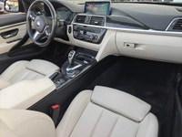 Stunning 430 X-Drive AWD Hardtop Convertible, Dakota leather interior, sport seats, GPS/Navigation,... (image 1)