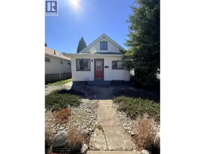 This charming and affordable home in sought-after East Trail. If you’ve been waiting for the right o...