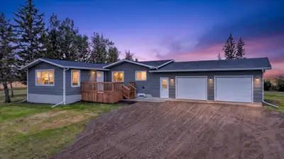 *FULLY RENOVATED ACREAGE •2200+SQ. FT. • 4 BDRMS• OVERSIZED DOUBLE GARAGE* Freedom and Privacy of Ac...