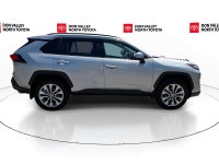 *Rates may vary based on your credit. Engine: 4 Cylinder Engine 2.5L L/100Km City: 9.5 L/100Km Hwy:... (image 8)