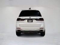 This 2024 BMW X7 xDrive40i is a Canadian vehicle with a clean Carfax report and remaining manufactur... (image 6)