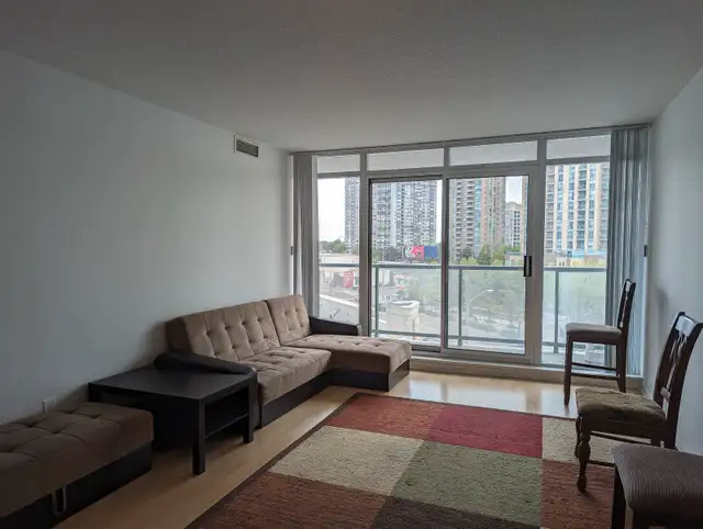 1 Master bedroom in 2Bed/2Bath condo on Yonge-Finch63826905404931123