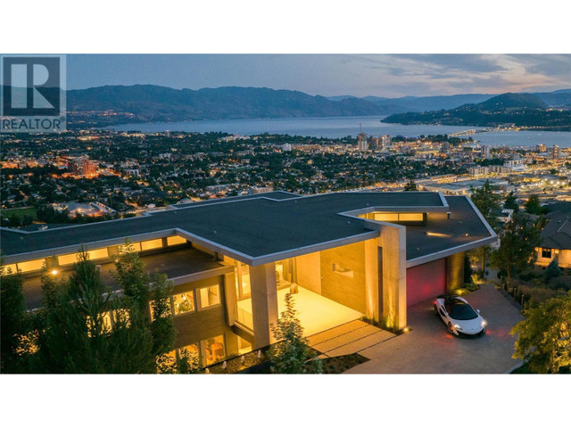 764 Rockcliffe Place Kelowna, British Columbia in Condos for Sale in Penticton - Image 2