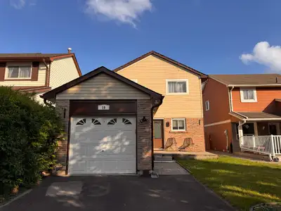 Bright & Spacious 3 Bedroom Detached Home In Brampton! Welcome to 19 Dalzell Avenue in Brampton! Thi...