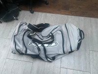 TPS R2 Large Hockey Bag on Wheels