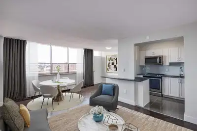 Studio Apartment for Rent - 2892 St Clair Avenue East