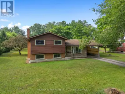 Rare opportunity to enjoy living on a generous 0.67-acre lot in a sought-after family neighbourhood...