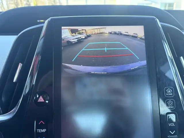 2020 Toyota Prius Prime Upgrade in Cars & Trucks in Comox / Courtenay / Cumberland - Image 23