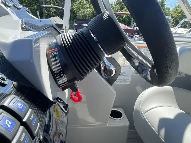 2025 SunChaser Geneva 20 LR PSB Incl. Suzuki 90HP in Powerboats & Motorboats in Barrie - Image 12