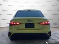 Wireless Phone Connectivity, Window Grid Diversity Antenna, Valet Function, Trunk/Hatch Auto-Latch,... (image 3)