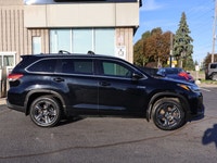 SAFETY INCLUDED LOCAL ONTARIO CAR 7 PASSENGER GREAT CONDITIONS Very Clean AWD Toyota Highlander LIMI... (image 6)