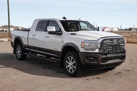 TIRES: LT285/60R20E OWL ON-/OFF-ROAD,LOWER TWO-TONE PAINT,220-AMP ALTERNATOR,GVWR: 4 535 KGS (10 000... (image 5)