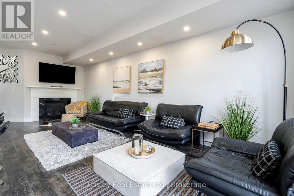 207 COURTLAND STREET Blue Mountains, Ontario 4