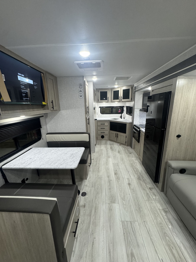 2026 FOREST RIVER DELLA TERRA 221ML in Travel Trailers & Campers in Regina - Image 8