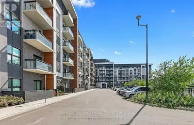 325 - 128 GROVEWOOD COMMON Oakville (GO Glenorchy), Ontario