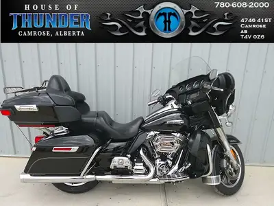 There's a reason its called the Ultra. With classic styling and deluxe touring amenities, the Ultra...