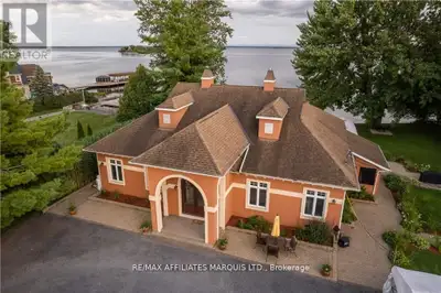 With unobstructed, breathtaking views of the Adirondacks, this property that's sits along the St. La...