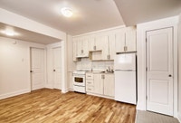 Akelius one bedroom apartment for rent. Located near avenue Clanranald in the Cote-des-Neiges neighb... (image 2)