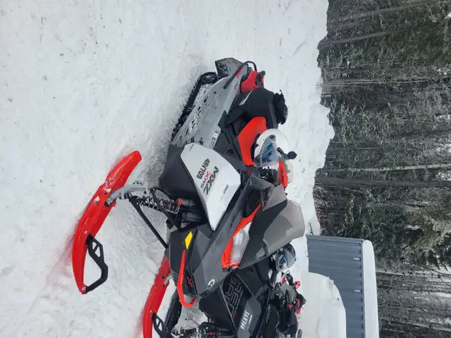 SKIDOO 2022 850 MXZ XRS in Snowmobiles in Mississauga / Peel Region - Image 8