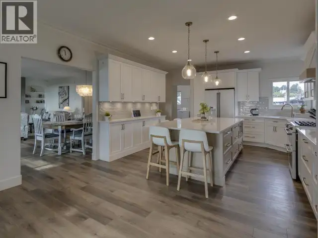 5791 WINDWARD LANE Sechelt, British Columbia in Houses for Sale in Sunshine Coast - Image 18