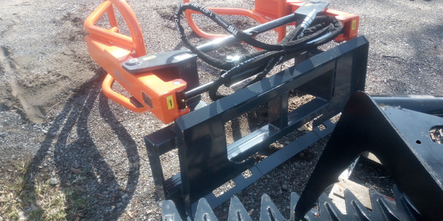 Bale Grabber skid steer hookup Unused $1500 in Farming Equipment in Kawartha Lakes - Image 2