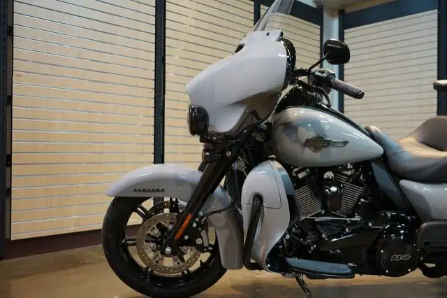 2024 Harley-Davidson FLHTK - Ultra Limited in Sport Touring in Lethbridge - Image 7