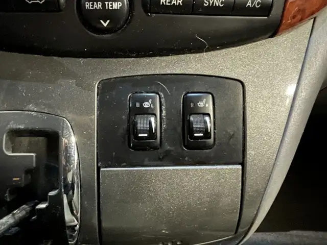 2007 Toyota Sienna XLE LTD AWD in Cars & Trucks in City of Montréal - Image 23