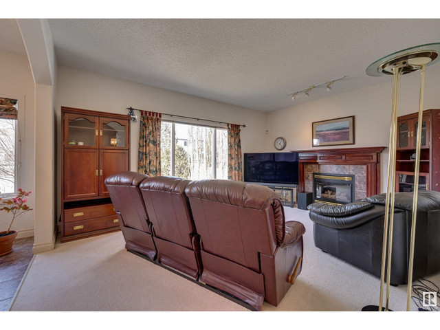 820 ORMSBY CL NW Edmonton, Alberta in Houses for Sale in Edmonton - Image 4