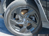 Experience unparalleled versatility and intelligent design with the 2024 Subaru Crosstrek Onyx, pres... (image 5)