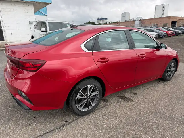 2023 Kia Forte EX582838533720657921