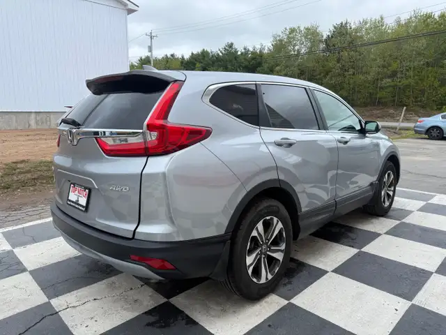 2018 Honda CR-V LX, keyless entry, backup camera, Bluetooth 3 MO in Cars & Trucks in Annapolis Valley - Image 5
