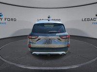 *Sunroof, Wireless Charging, 360 Camera, Power Driver Seat, Hybrid!* With an interior that easily ad... (image 6)