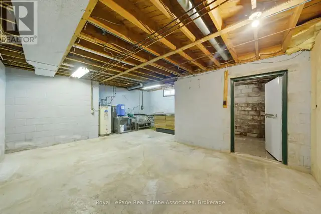 1137 RIDGE ROAD Hamilton, Ontario in Land for Sale in Hamilton - Image 37