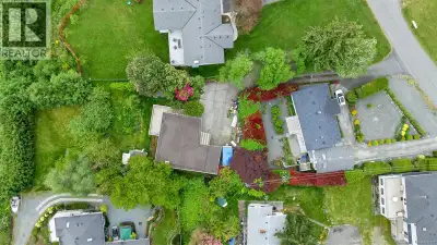 Oceanview level entry home. Enjoy breathtaking ocean views from this spacious 5 bedroom, level entry...