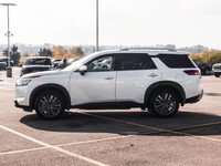 Welcome to Sherwood Buick GMC! 8 Passenger Seating | Sunroof | Navigation | Heated Leather Seats/Ste... (image 4)