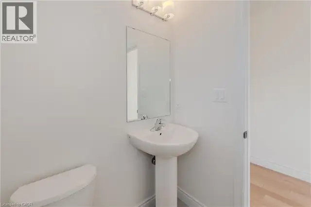 366 ROBERT WOOLNER Street Ayr, Ontario in Houses for Sale in Kitchener / Waterloo - Image 3
