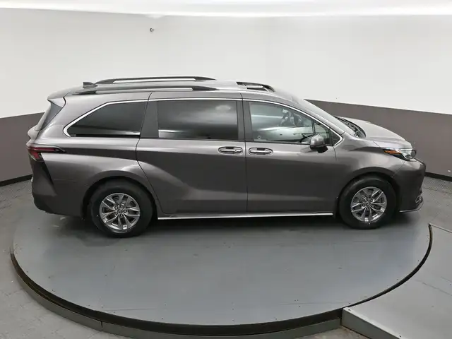 2024 Toyota Sienna XLE in Cars & Trucks in Dartmouth - Image 53