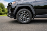 Key Features: ALLOY WHEELS, BLIND SPOT, KEYLESS ENTRY, POWER ADJUSTABLE SEATS, LUMBER SUPPORT, MEMOR... (image 8)