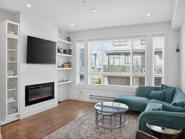 12 19670 55A AVENUE Langley, British Columbia in Condos for Sale in Abbotsford - Image 4