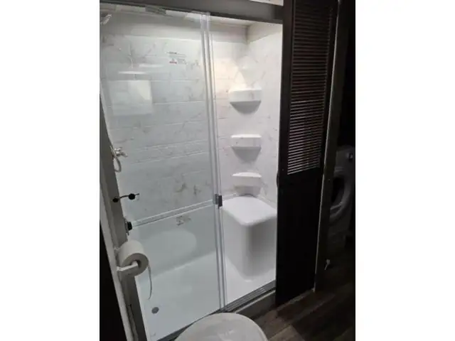 2022 Keystone RV Cougar 355FBS in Travel Trailers & Campers in Penticton - Image 22