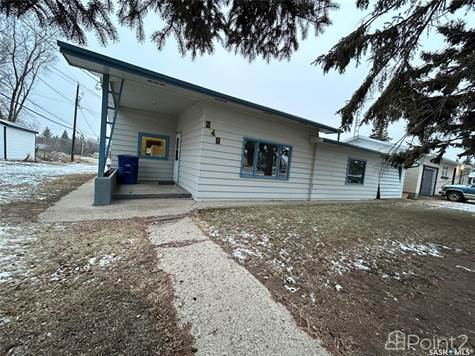 240 Victoria AVENUE in Houses for Sale in Prince Albert - Image 2