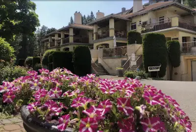 This is not a cookie cutter townhome. Siena Terrace Villa is located in the Quail subdivision adjace...