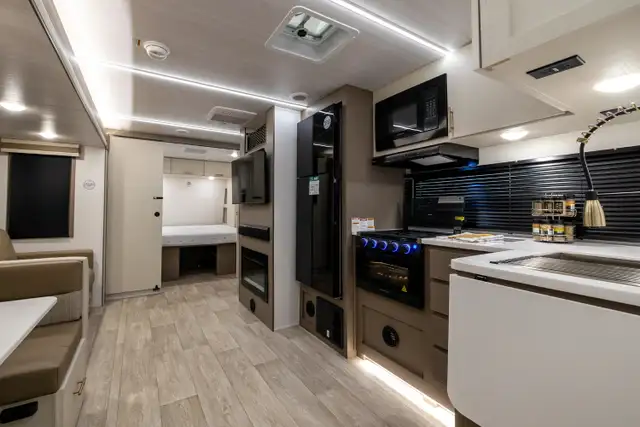 2026 Forest River ALTA 3150KBH in Travel Trailers & Campers in Regina - Image 8